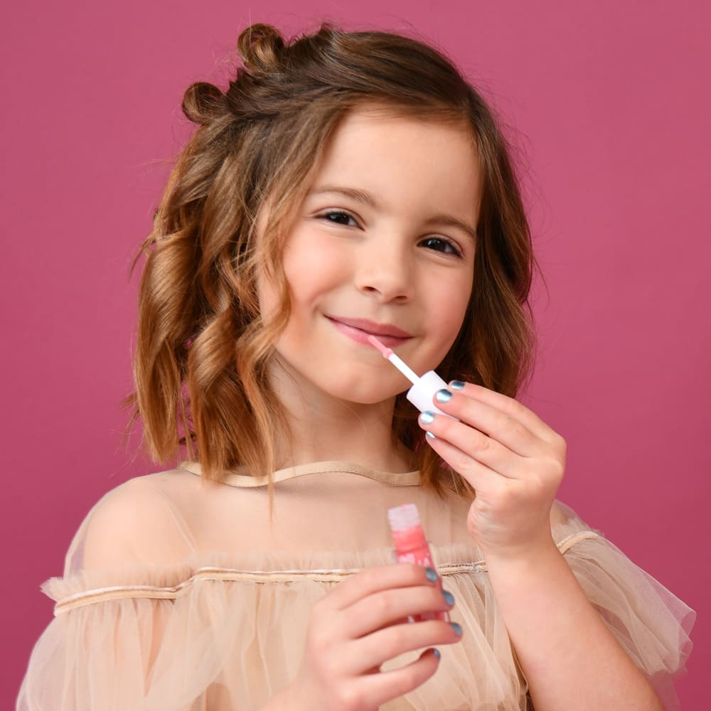 Miss Nella lipgloss - Pink secret fra Lev Logisk