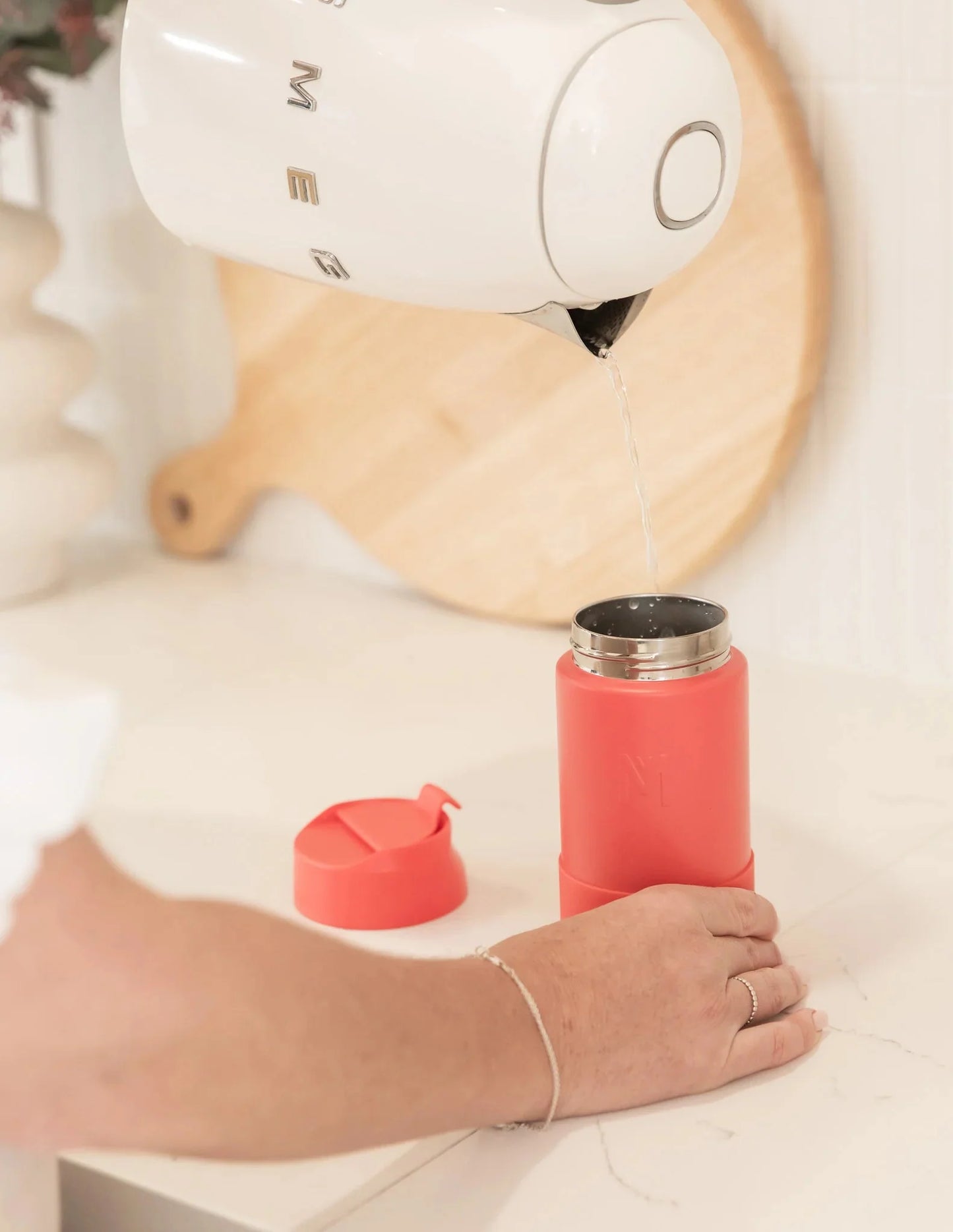 Montii flaske BASE - 350 ml (liten) - velg farge - Lev Logisk