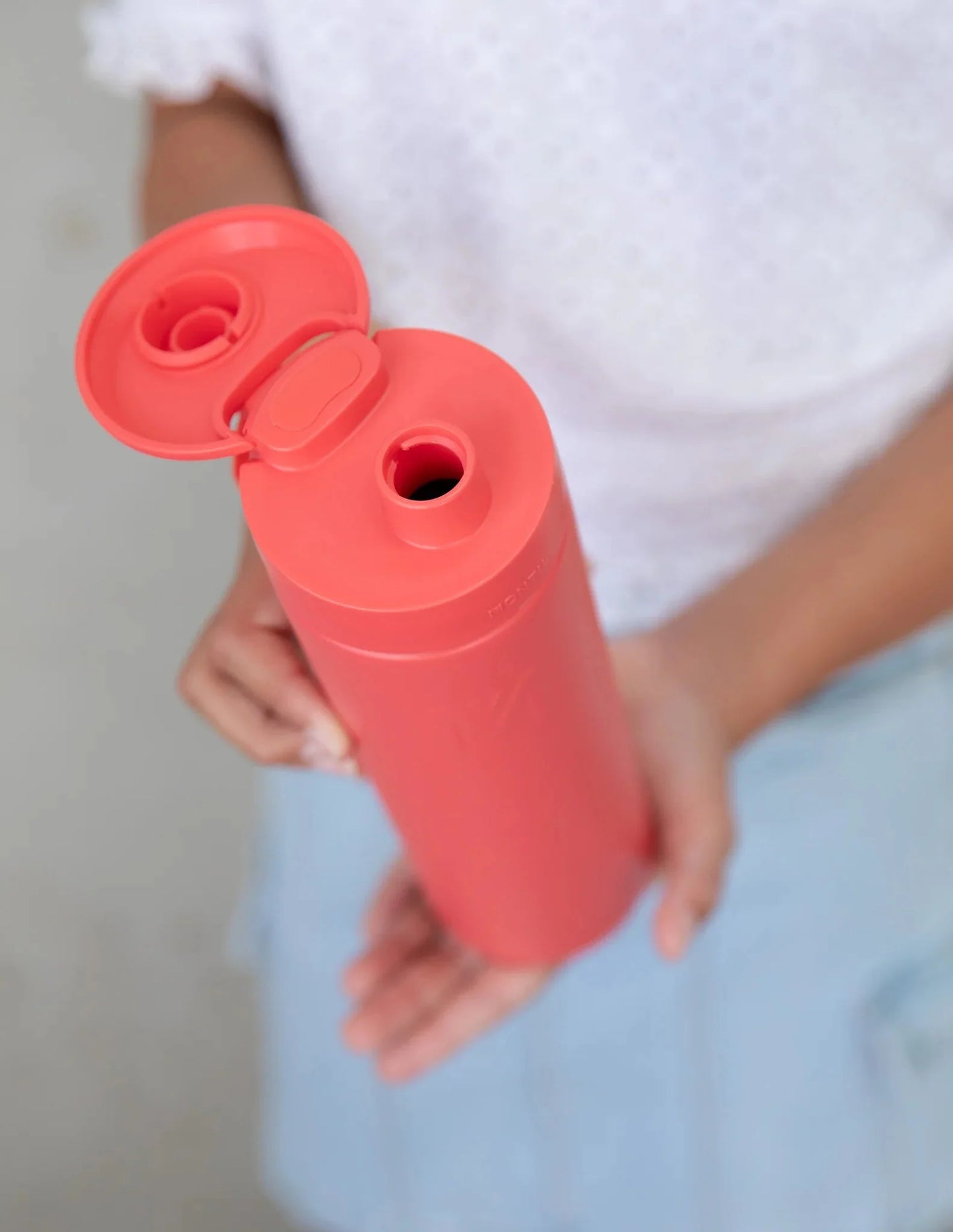 Montii flaske BASE - 700 ml (stor) - velg farge - Lev Logisk