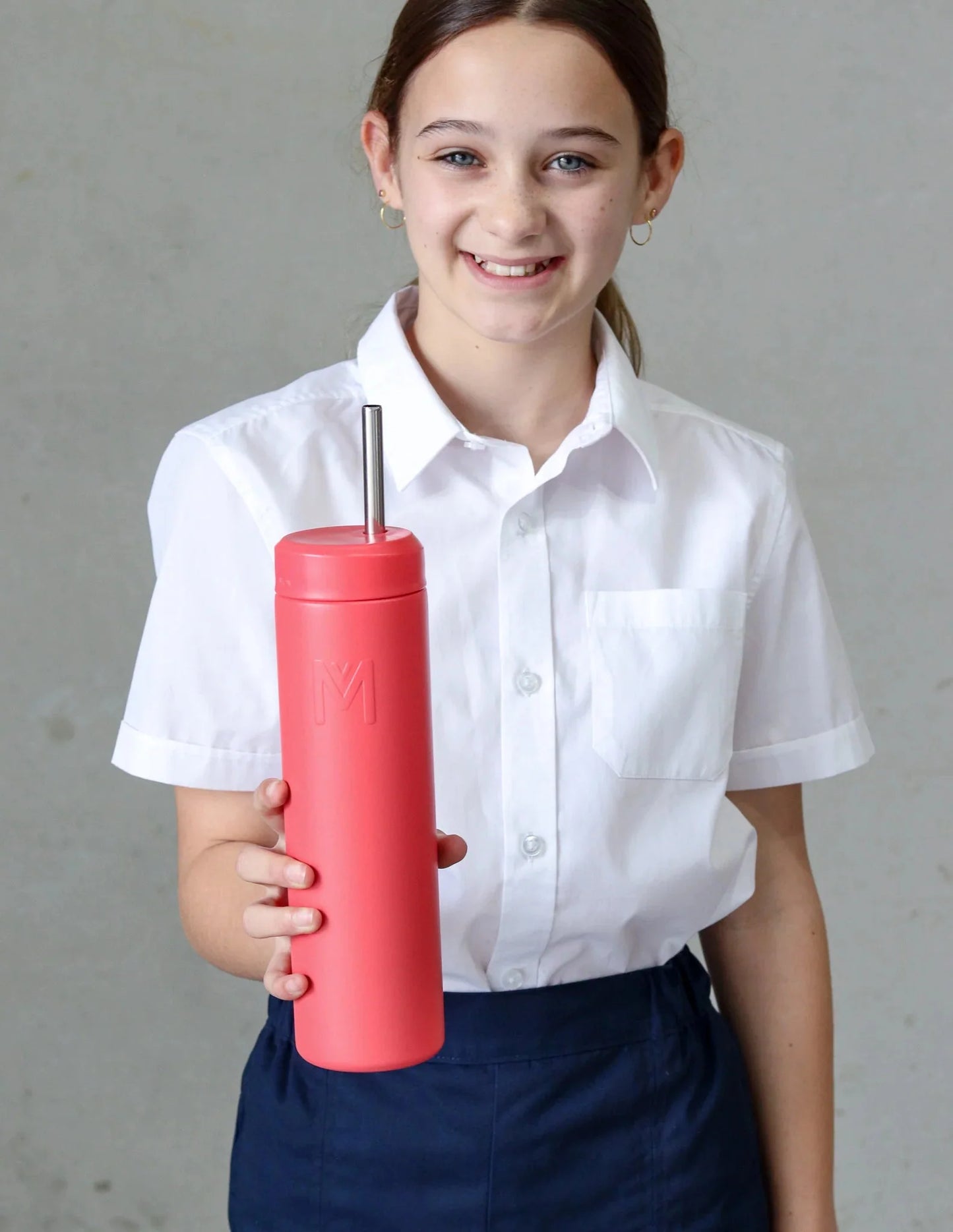 Montii flaske BASE - 700 ml (stor) - velg farge - Lev Logisk
