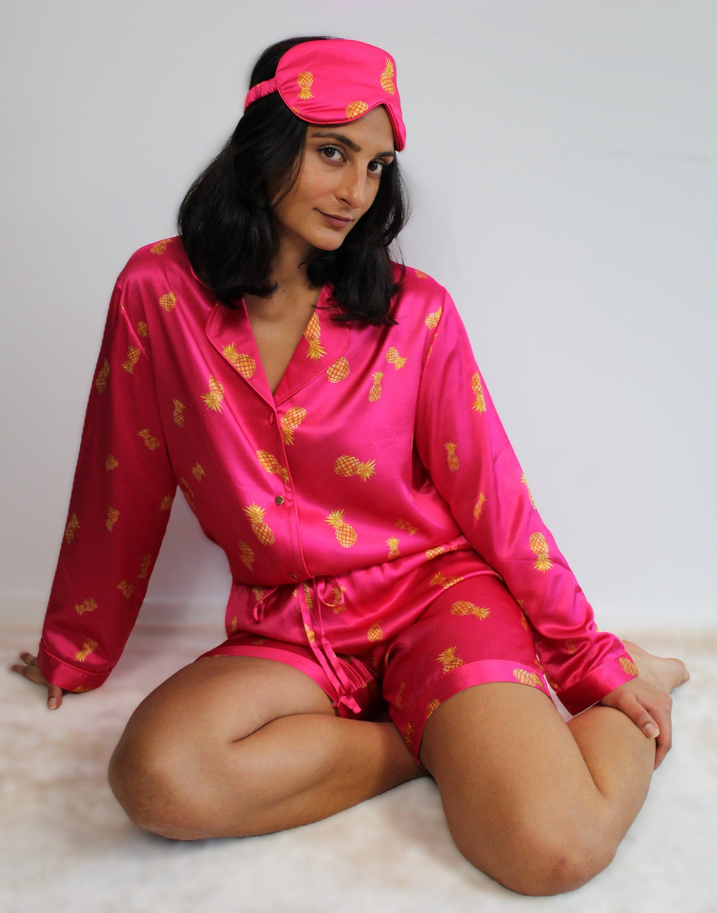 Fuksia & Ananas Silke Shorts