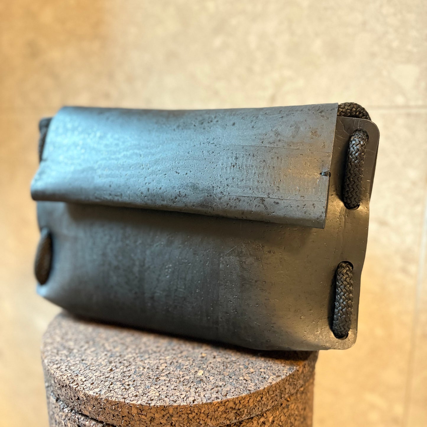 Kumotori - veske av korkskinn