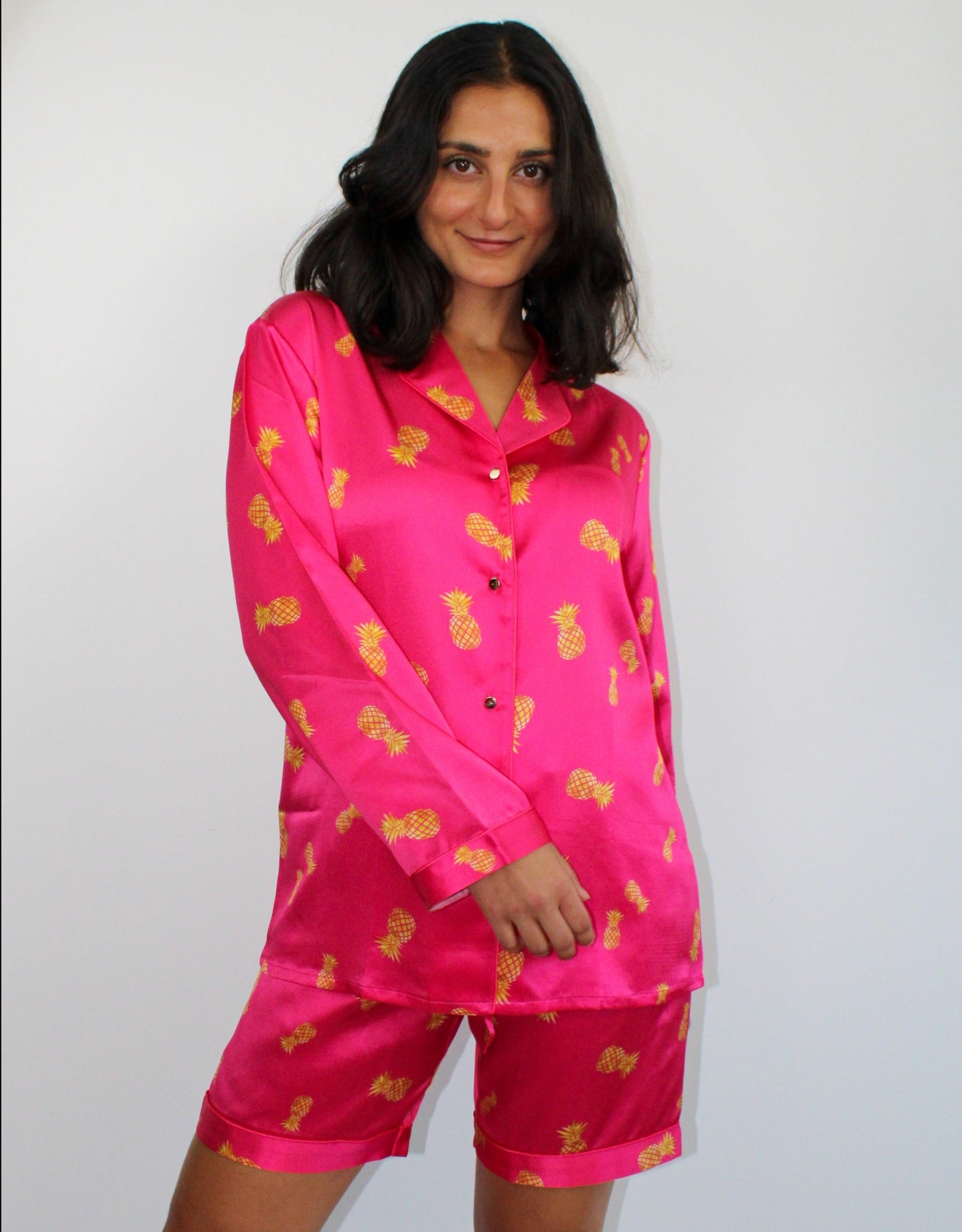 Fuksia & Ananas Silke Shorts