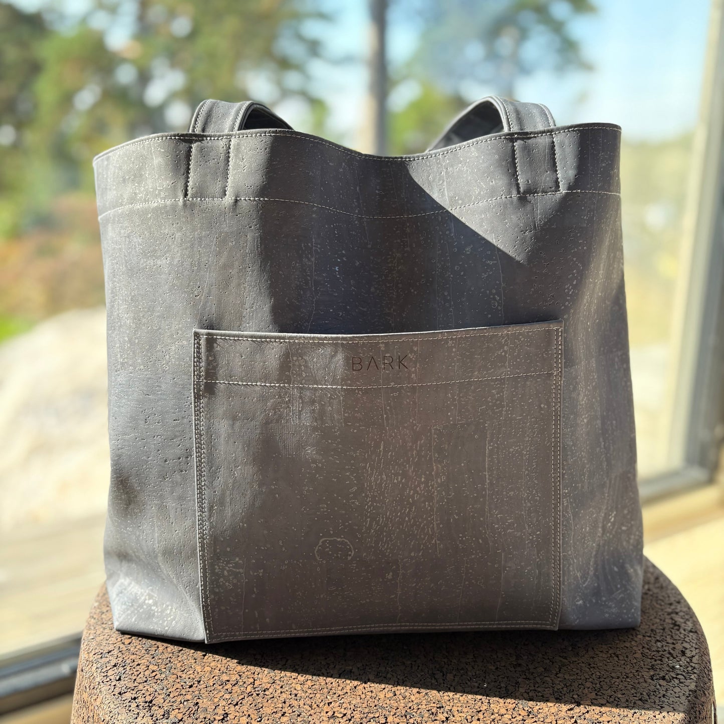 Stor hverdags- og weekendveske av korkskinn