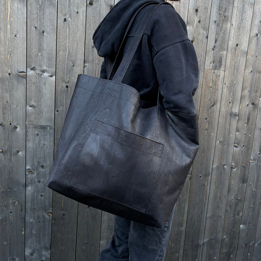 Stor hverdags- og weekendveske av korkskinn