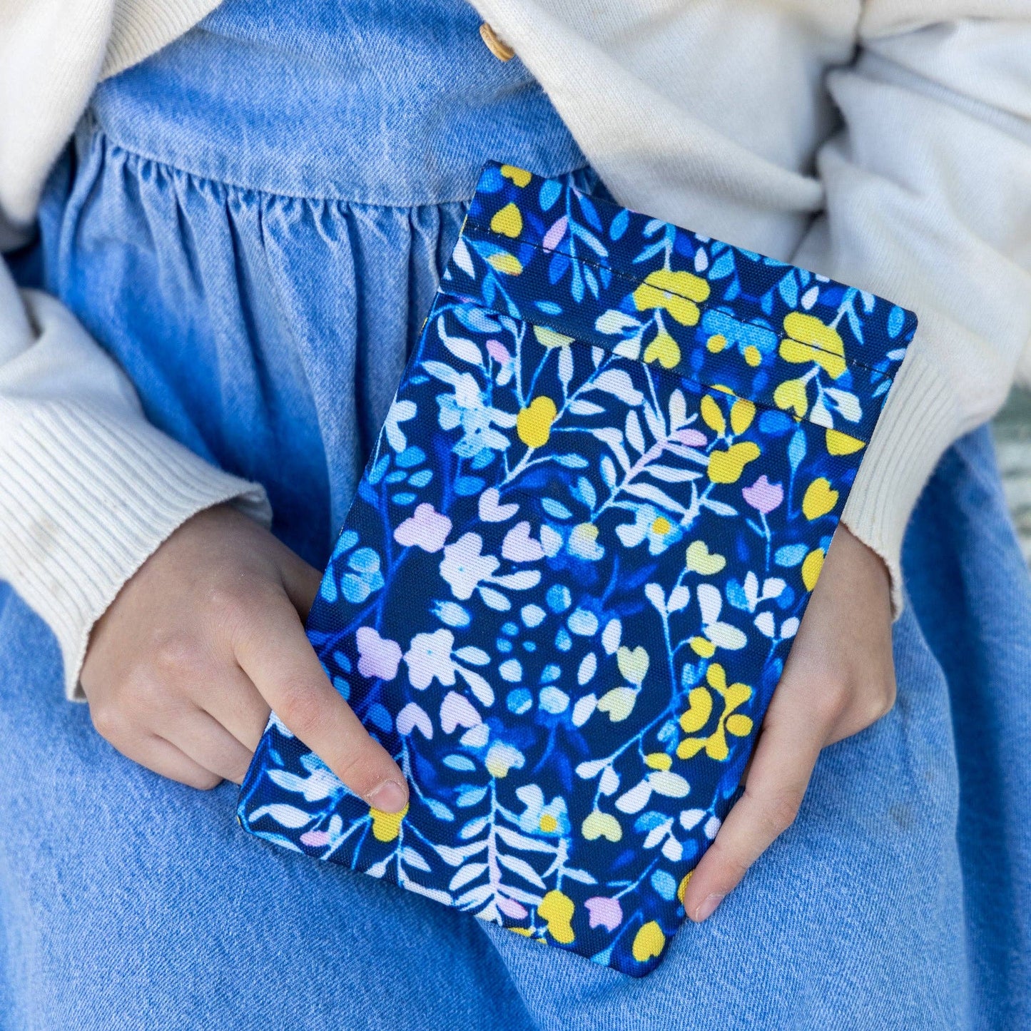 Kjøleelement i stoffpose 2 pk - Blomsterprint - fra Lev Logisk